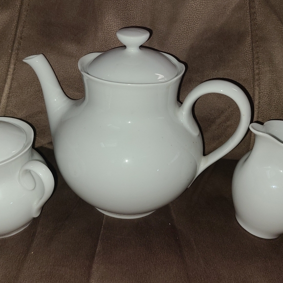 Porcelain Tea Set from Richard Ginori - Picture 1 of 10